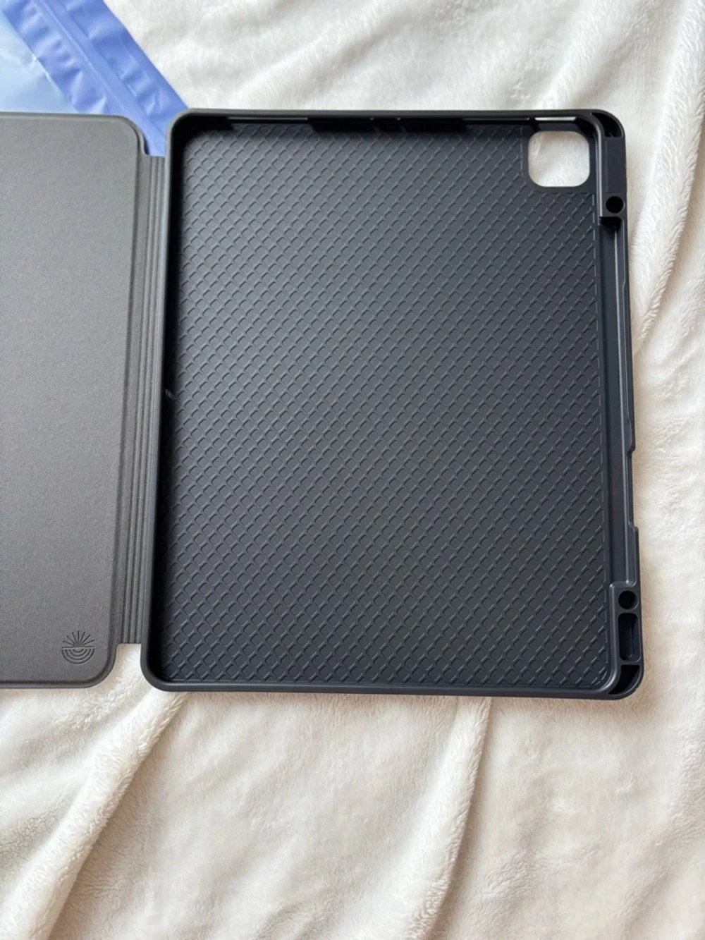 Striped Blue & Cream Tablet Cover - Slim Protective Case